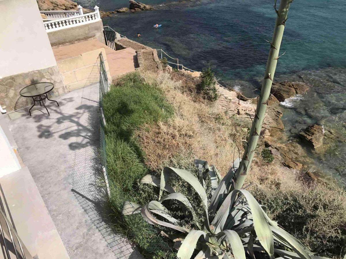 Apartamento Hébergement front de mer Sant Elm Exterior foto